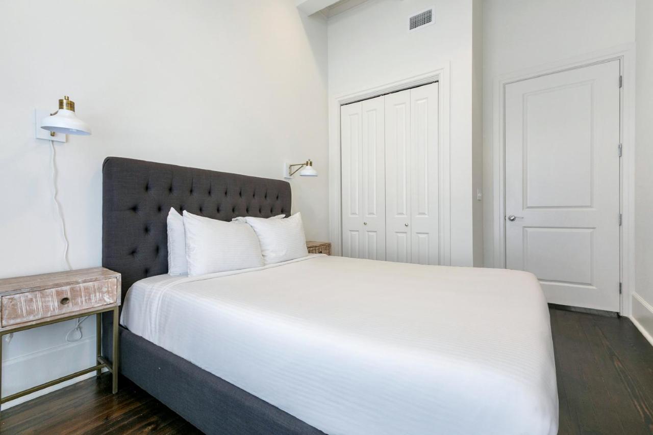 1 And 2 Bedroom Private Condos Steps Away From French Quarter New Orleans Eksteriør billede