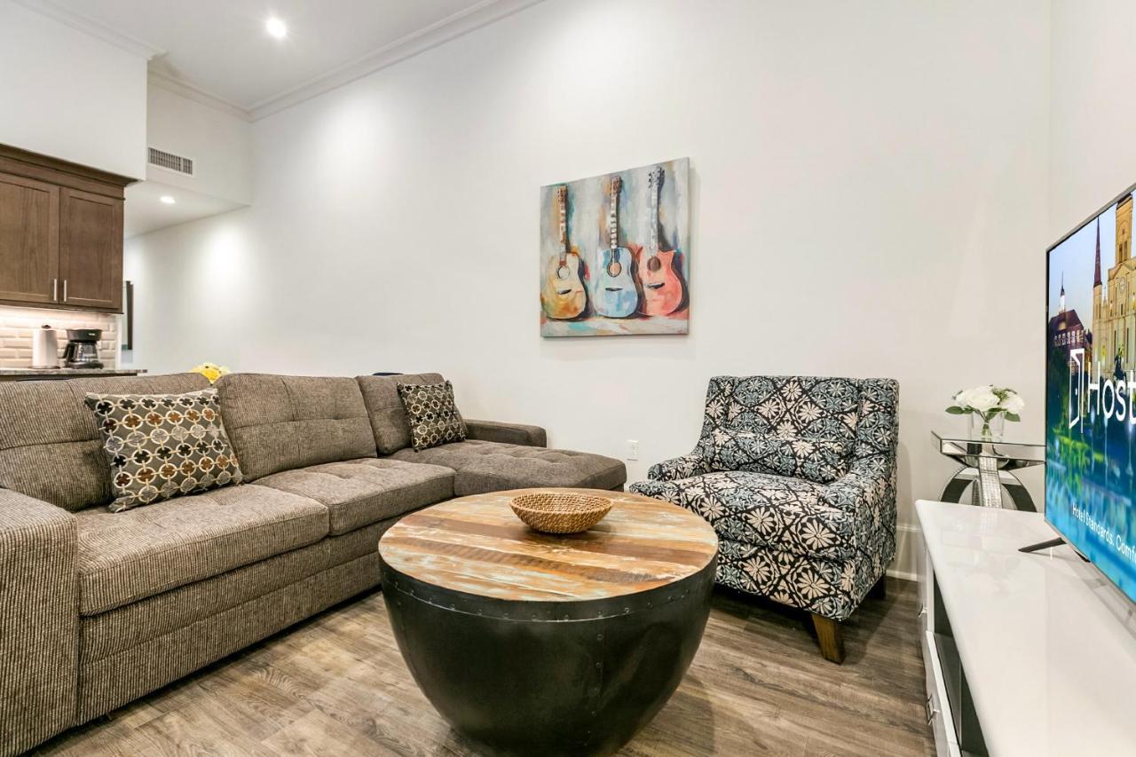 1 And 2 Bedroom Private Condos Steps Away From French Quarter New Orleans Eksteriør billede
