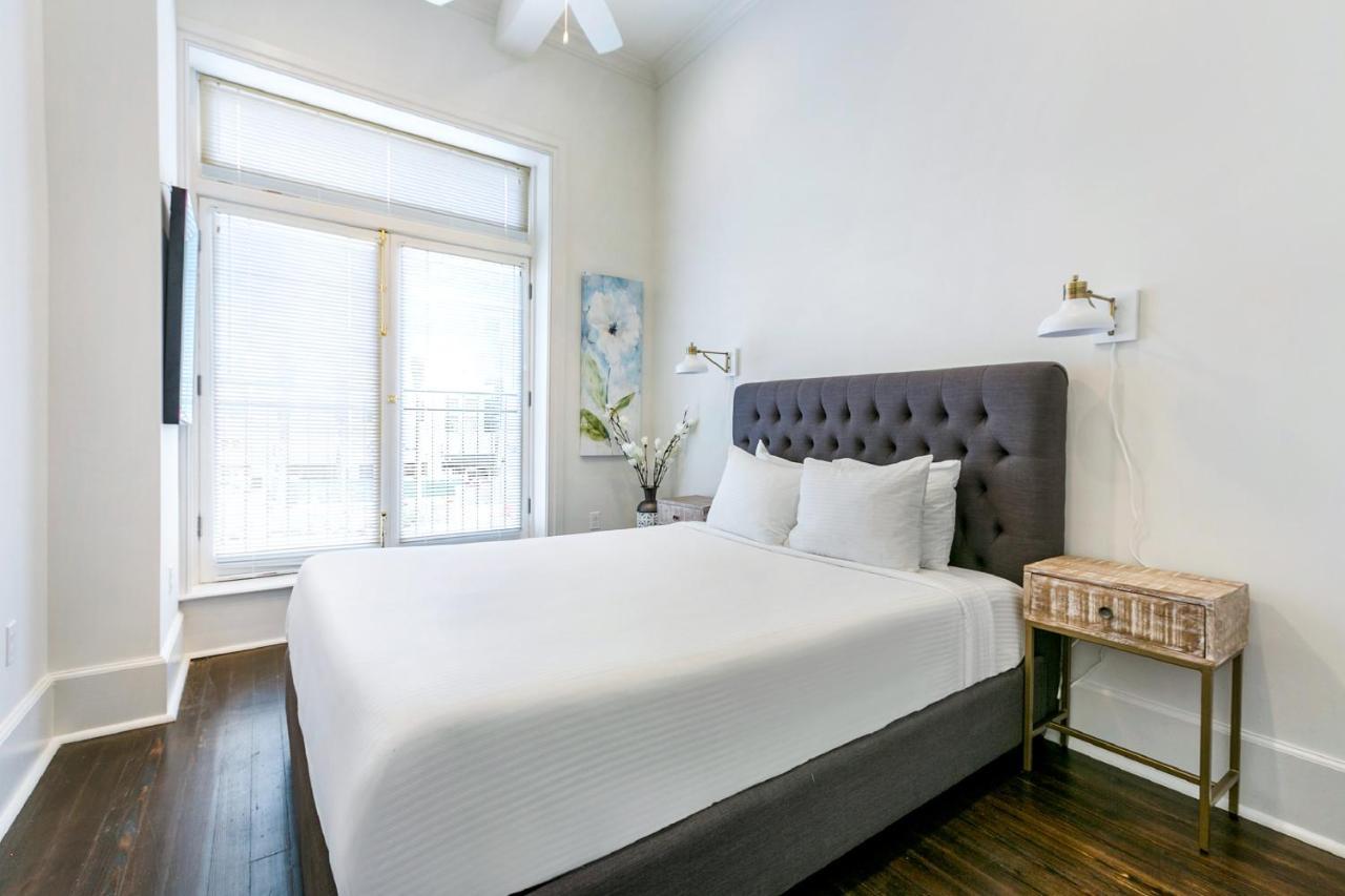 1 And 2 Bedroom Private Condos Steps Away From French Quarter New Orleans Eksteriør billede