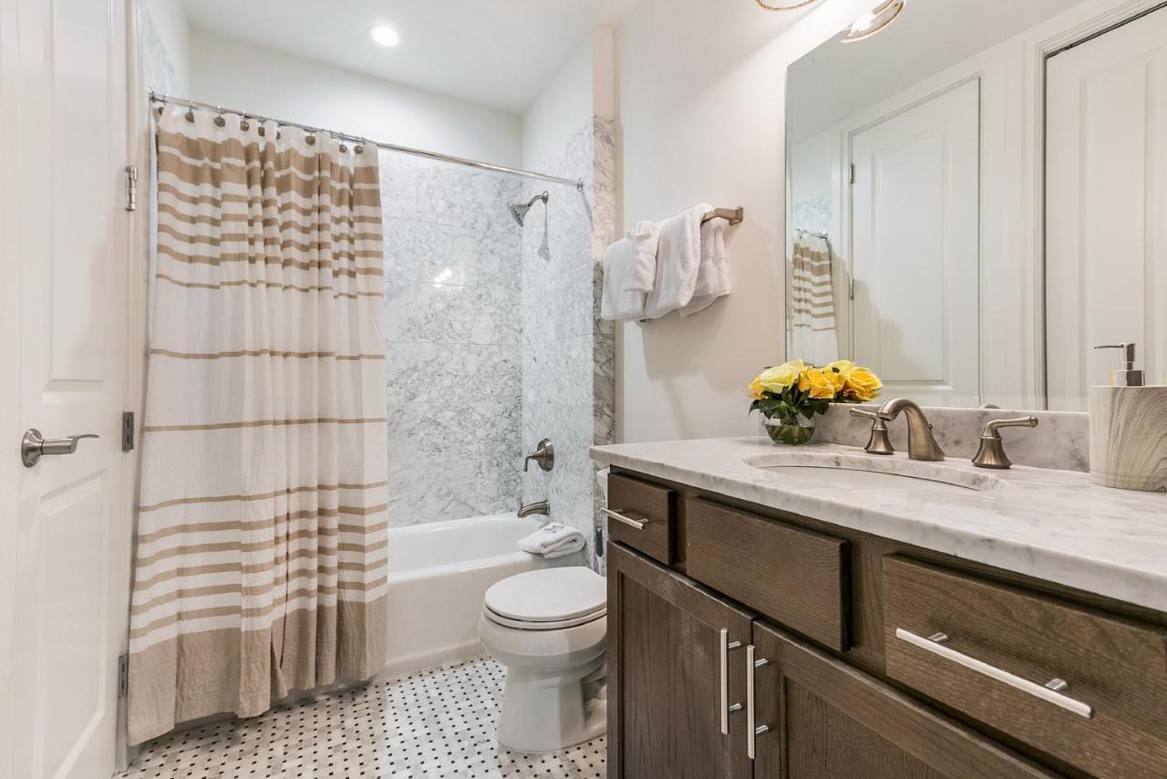 1 And 2 Bedroom Private Condos Steps Away From French Quarter New Orleans Eksteriør billede